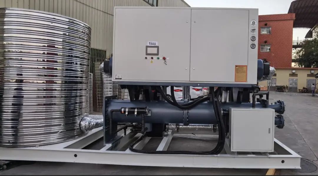 b6b23b9e3ae84d1da8c024e0e7ee4558.jpg b6b23b9e3ae84d1da8c024e0e7ee4558.jpg