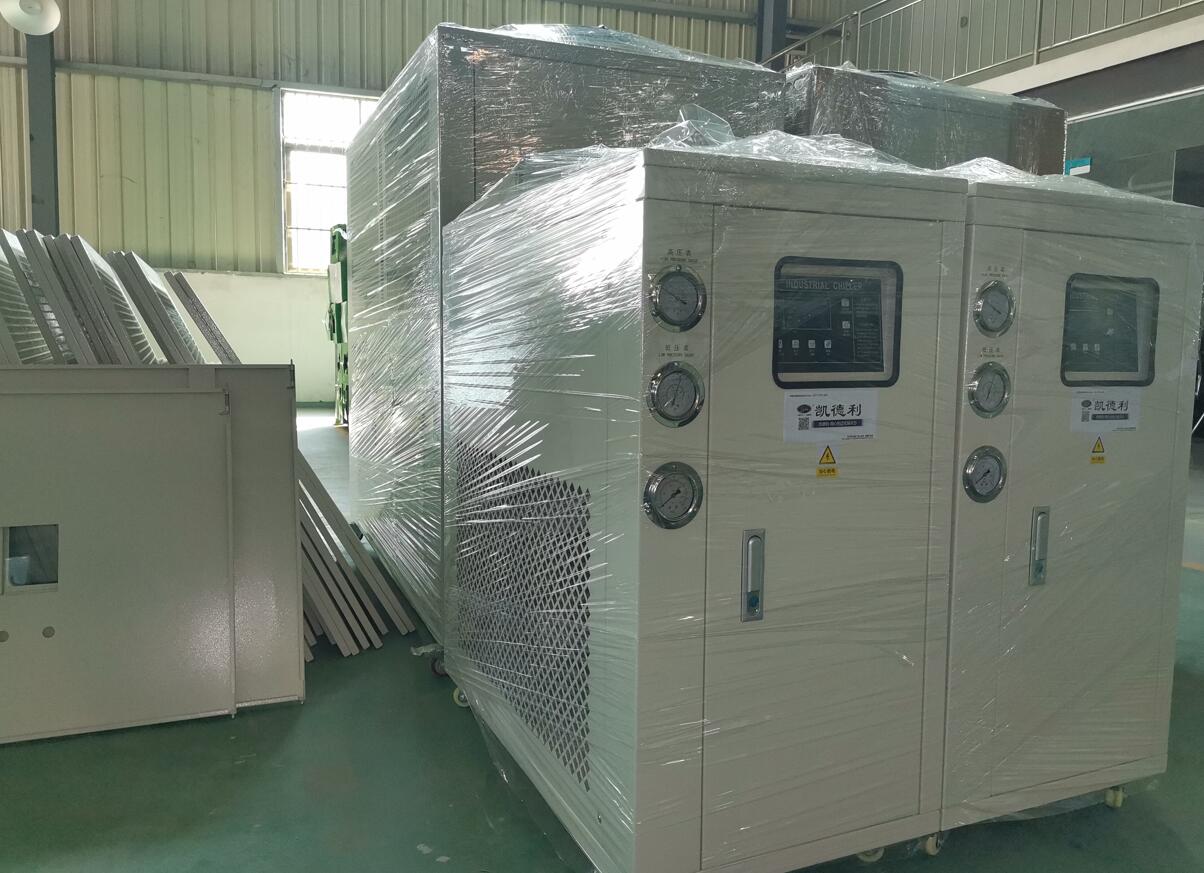 7e65ea2b4ff14577aa57ead292dfed21~noop.jpg 7e65ea2b4ff14577aa57ead292dfed21~noop.jpg